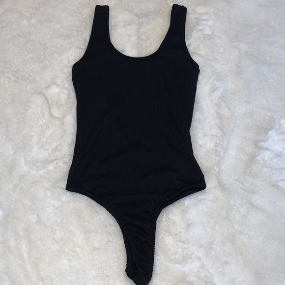Polly & Esther Bodysuit - Picture 4 of 7